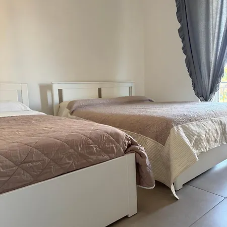 Apartment Clara 12 *