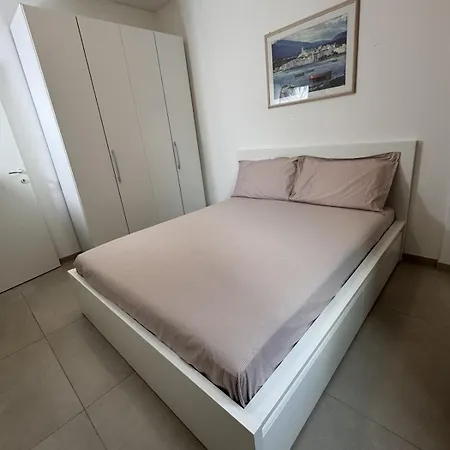 Clara 12 Follonica